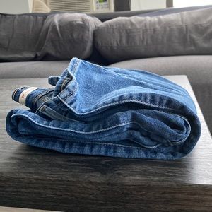 Levi’s 311 Shaping Skinny Jeans